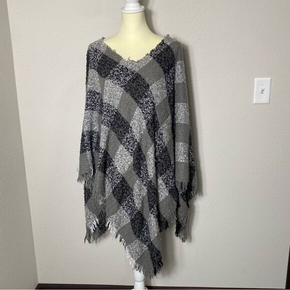 Arianna By Howards Black & Gray Checkered Poncho Women's One Size - Picture 8 of 12